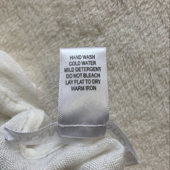 Nouveau Monde Swim/Beach Cover Up with Hoodie - Picture 6 of 7